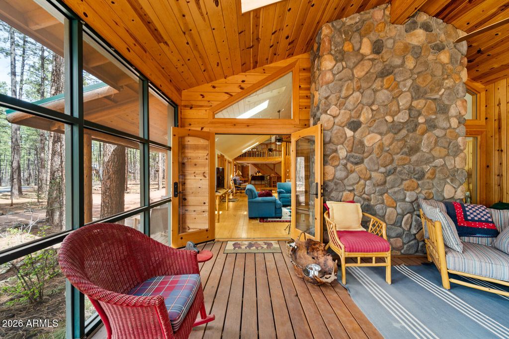 Image 21 of property listing at 2539 BUTTERFLY Lane, Pinetop, AZ 85935