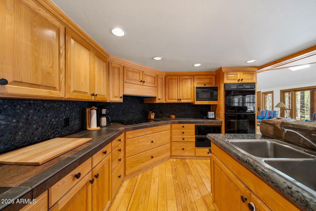 Image 38 of property listing at 2539 BUTTERFLY Lane, Pinetop, AZ 85935