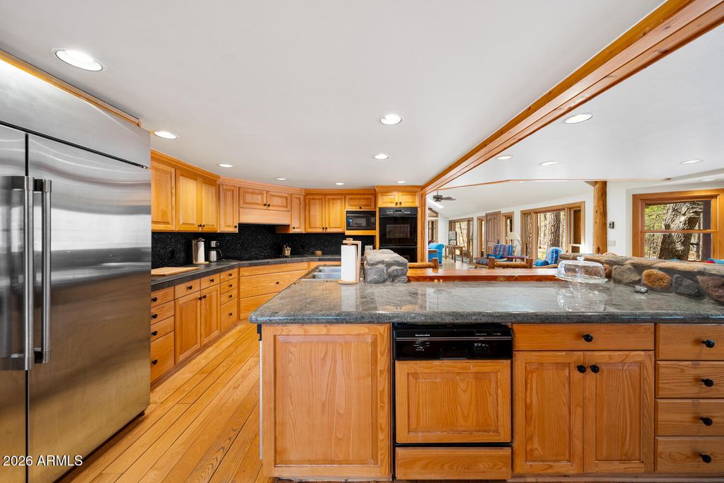 Image 39 of property listing at 2539 BUTTERFLY Lane, Pinetop, AZ 85935