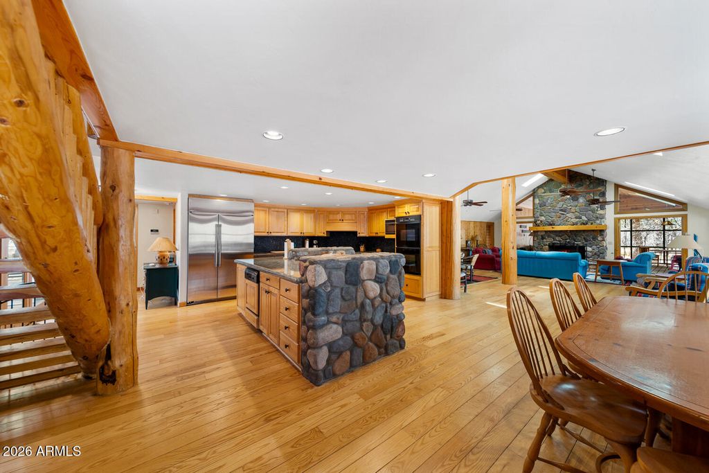 Image 41 of property listing at 2539 BUTTERFLY Lane, Pinetop, AZ 85935