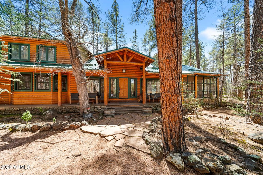 Image 5 of property listing at 2539 BUTTERFLY Lane, Pinetop, AZ 85935
