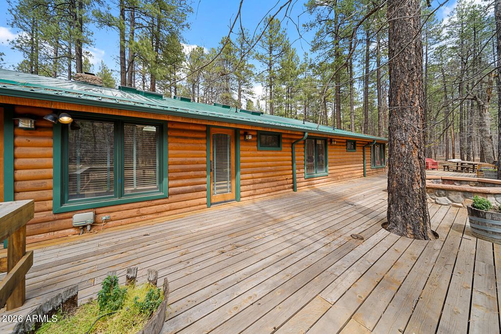 Image 57 of property listing at 2539 BUTTERFLY Lane, Pinetop, AZ 85935