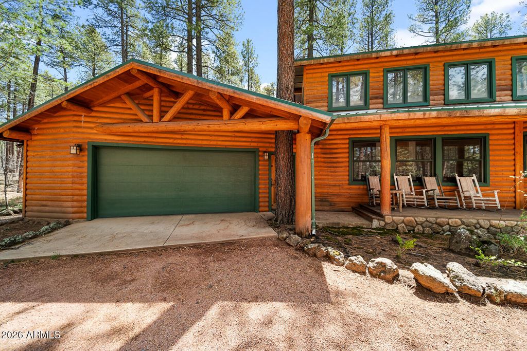 Image 6 of property listing at 2539 BUTTERFLY Lane, Pinetop, AZ 85935