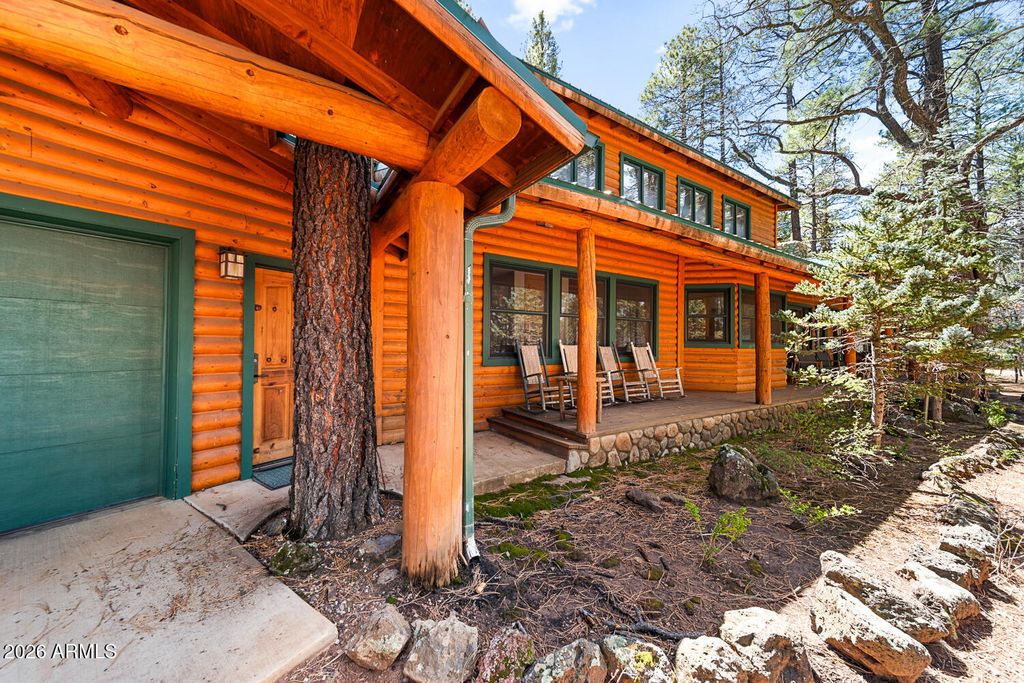 Image 9 of property listing at 2539 BUTTERFLY Lane, Pinetop, AZ 85935
