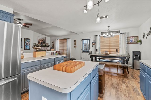 250 Wellington Trail, Weatherford, TX 76085