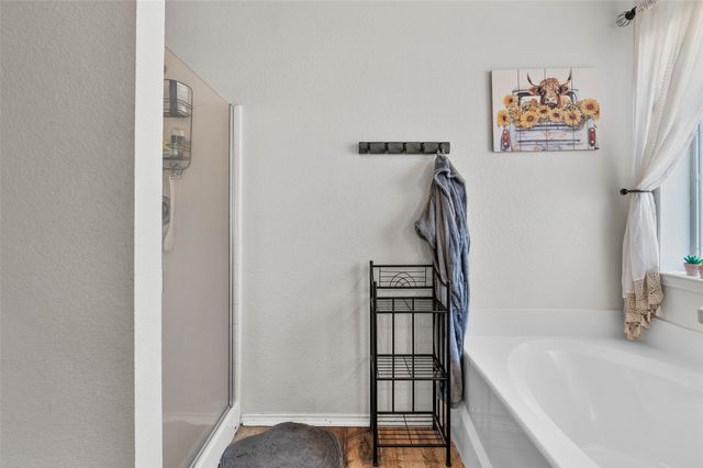 250 Wellington Trail, Weatherford, TX 76085