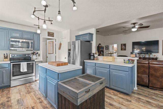 250 Wellington Trail, Weatherford, TX 76085