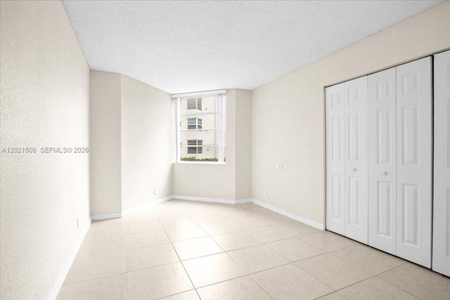 9501 Seagrape Dr 102, Davie, FL 33324