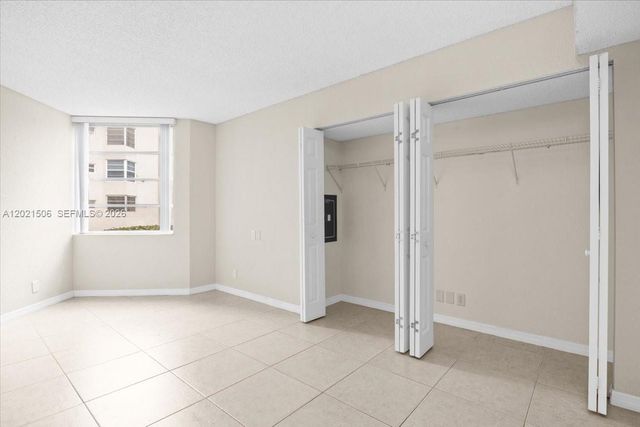 9501 Seagrape Dr 102, Davie, FL 33324