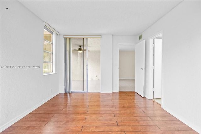 9501 Seagrape Dr 102, Davie, FL 33324