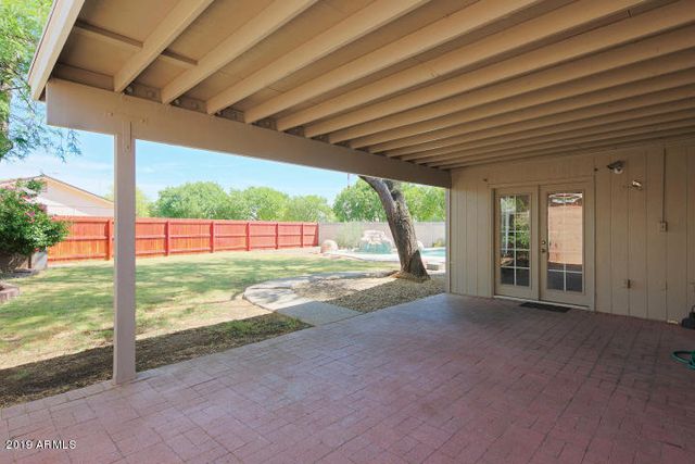 808 W APOLLO Avenue, Tempe, AZ 85283