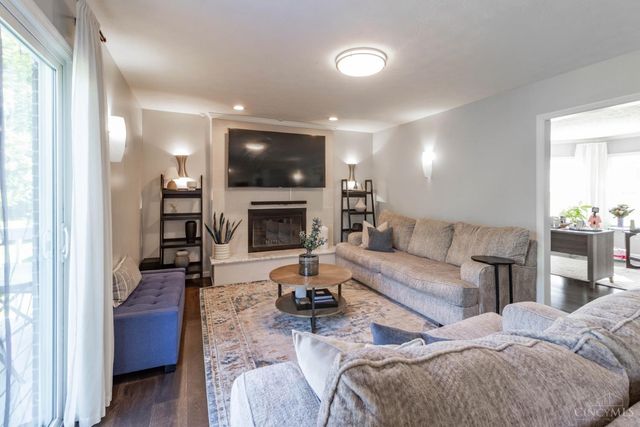 8049 Plantation Drive, West Chester, OH 45069