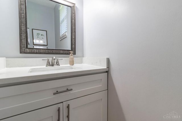 8049 Plantation Drive, West Chester, OH 45069