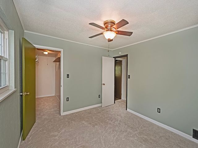 108 CENTER ST, Braddock Hills, PA 15221