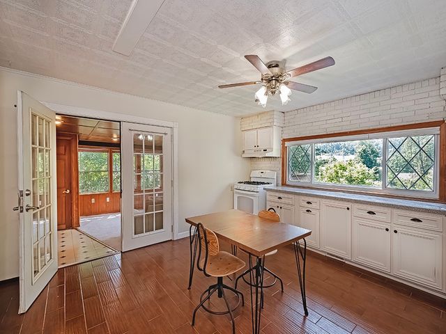 108 CENTER ST, Braddock Hills, PA 15221