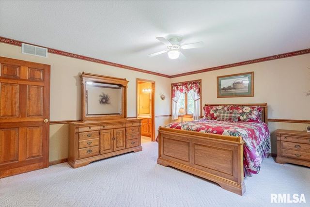 5897 COUNTRY MEADOW Lane, Clinton, IL 61727