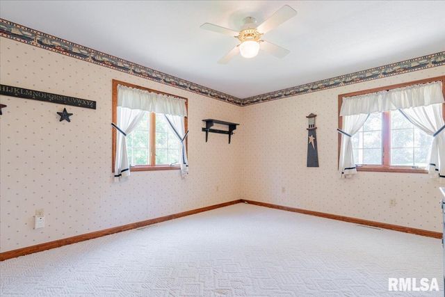 5897 COUNTRY MEADOW Lane, Clinton, IL 61727