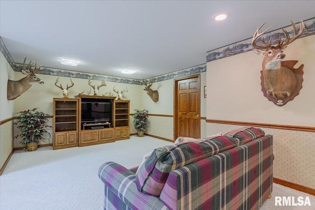 5897 COUNTRY MEADOW Lane, Clinton, IL 61727