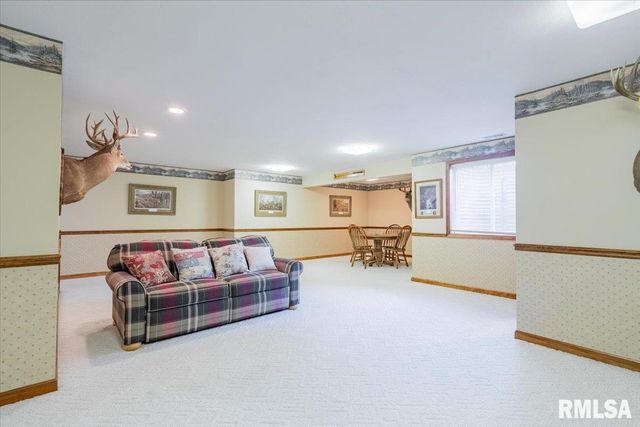 5897 COUNTRY MEADOW Lane, Clinton, IL 61727