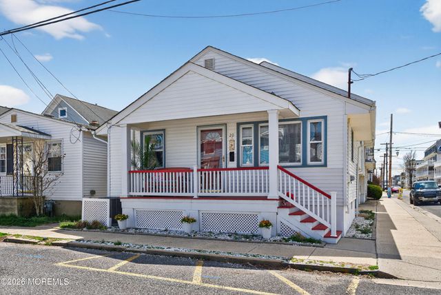 20 Mcclintock Street, Ocean Grove, NJ 07756