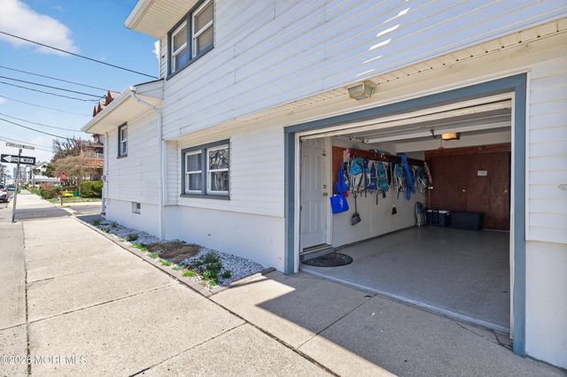 20 Mcclintock Street, Ocean Grove, NJ 07756