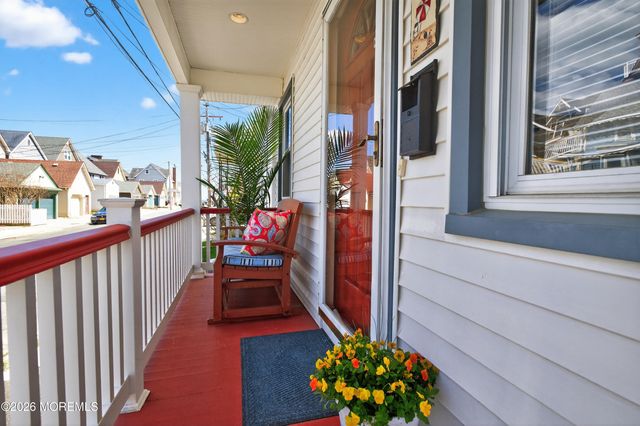 20 Mcclintock Street, Ocean Grove, NJ 07756
