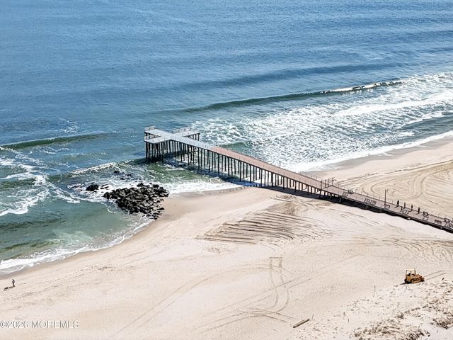 20 Mcclintock Street, Ocean Grove, NJ 07756