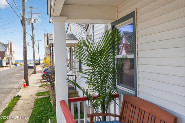 20 Mcclintock Street, Ocean Grove, NJ 07756