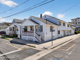 20 Mcclintock Street, Ocean Grove, NJ 07756