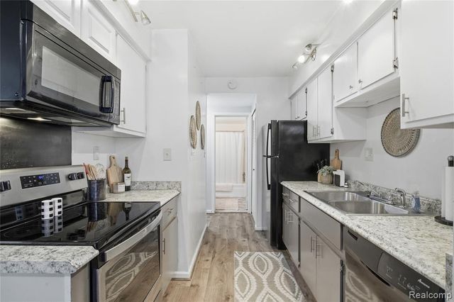 33231 Fargo Street, Livonia, MI 48152