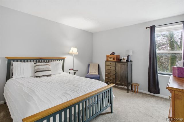 33231 Fargo Street, Livonia, MI 48152