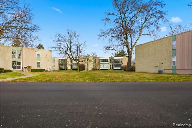 33231 Fargo Street, Livonia, MI 48152