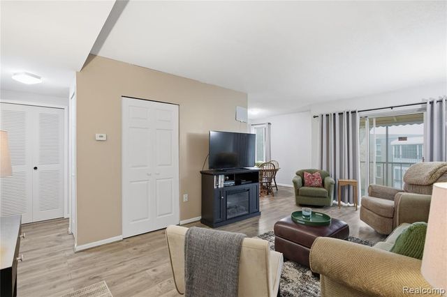 33231 Fargo Street, Livonia, MI 48152