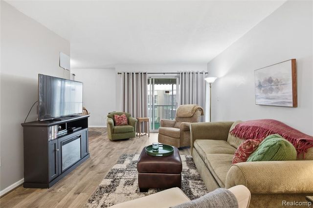 33231 Fargo Street, Livonia, MI 48152