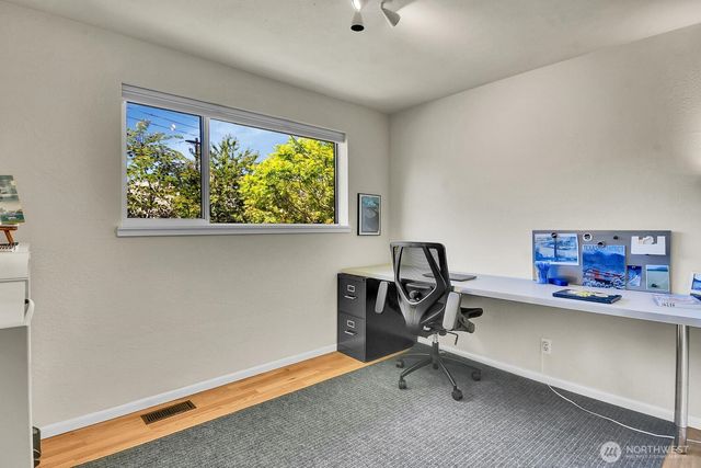 4802 24th Place S, Seattle, WA 98108