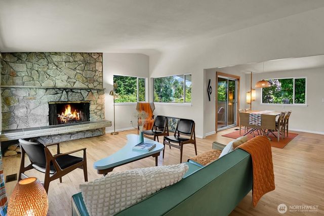 4802 24th Place S, Seattle, WA 98108