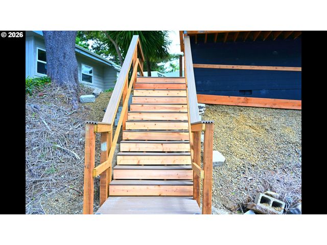 3403 Ne JOHNS Loop, Neotsu, OR 97364