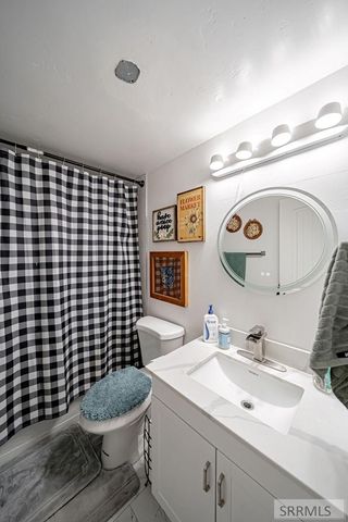 6958 N 25th East, Idaho Falls, ID 83401