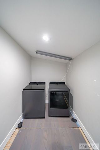 6958 N 25th East, Idaho Falls, ID 83401