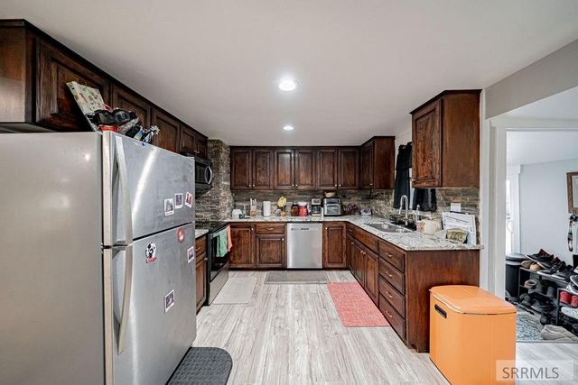 6958 N 25th East, Idaho Falls, ID 83401