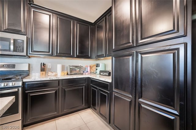 8680 Giant Causeway Avenue, Las Vegas, NV 89148