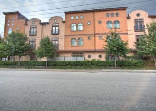 806 Jackson Hill Street 302, Houston, TX 77007