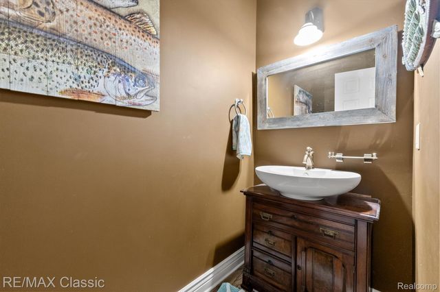 5118 S Shore Drive, Fruitport Village, MI 49461