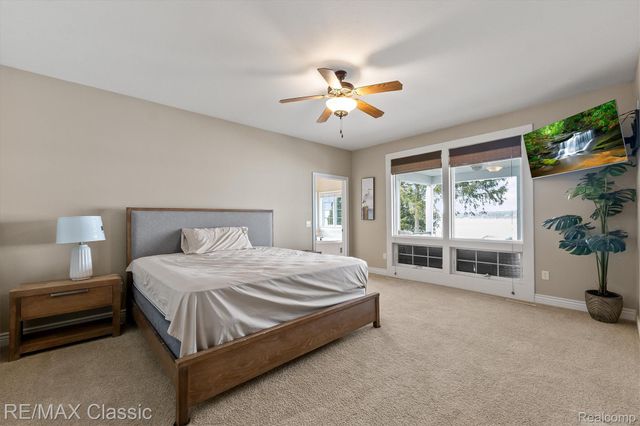 5118 S Shore Drive, Fruitport Village, MI 49461