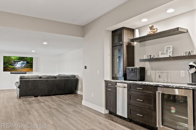 5118 S Shore Drive, Fruitport Village, MI 49461