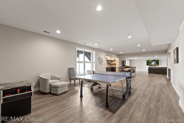 5118 S Shore Drive, Fruitport Village, MI 49461