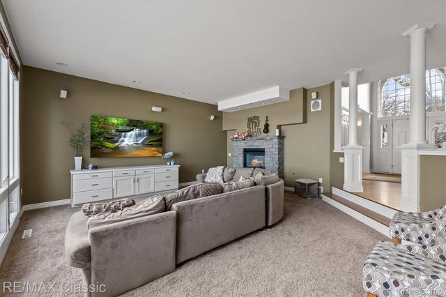 5118 S Shore Drive, Fruitport Village, MI 49461