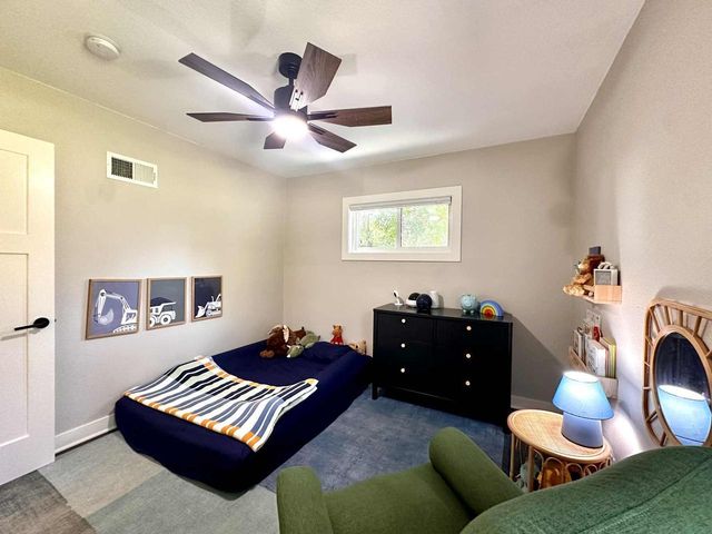 17360 Patricia LANE, Brookfield, WI 53045