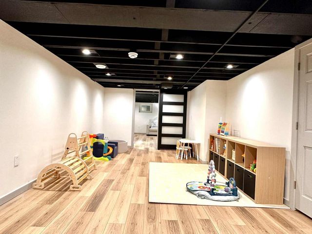 17360 Patricia LANE, Brookfield, WI 53045