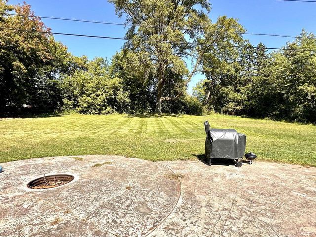 17360 Patricia LANE, Brookfield, WI 53045